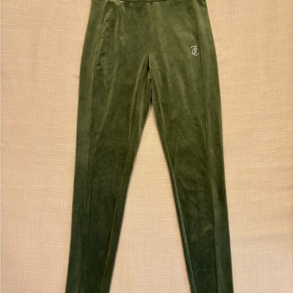 Juicy Couture velour tracksuit. hoodie and pants are included!Like new condition - Picture 2 of 3